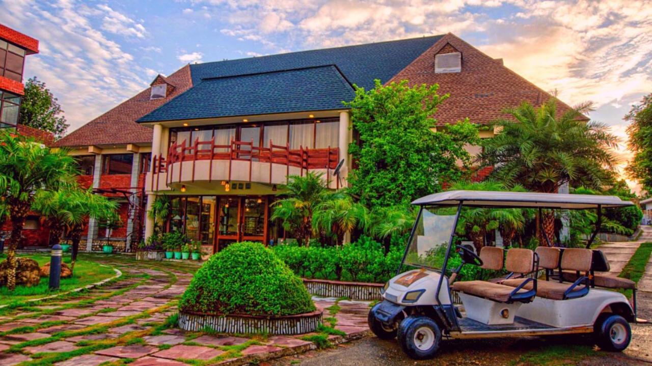 Pyramid Home Divine - A Wellness Resort Дехрадун Экстерьер фото